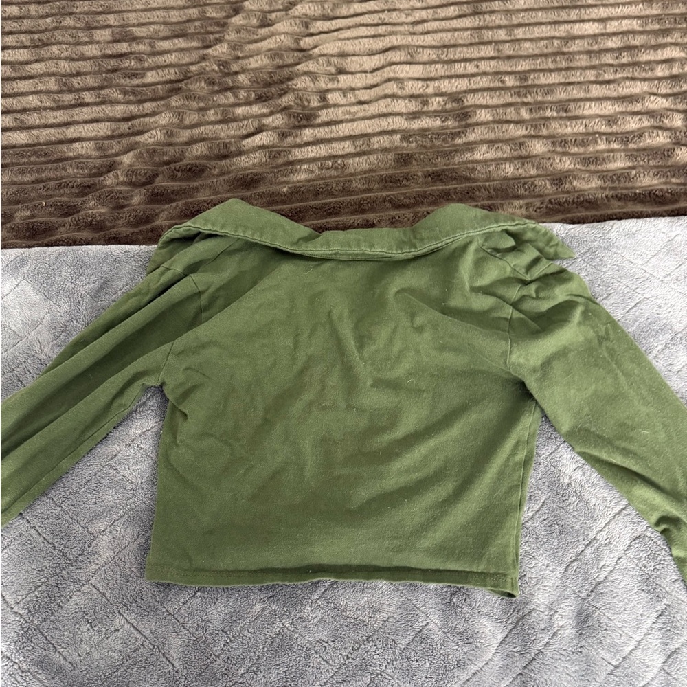 Green Long Sleeve Top